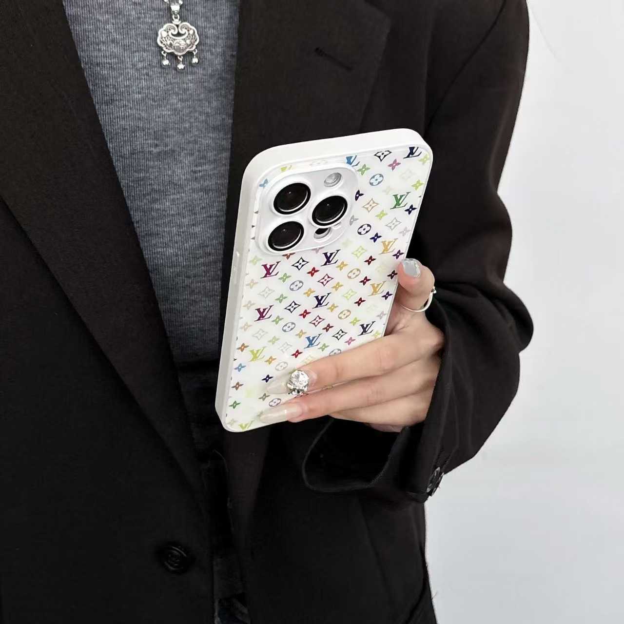 LV iphone 16 plus ケース